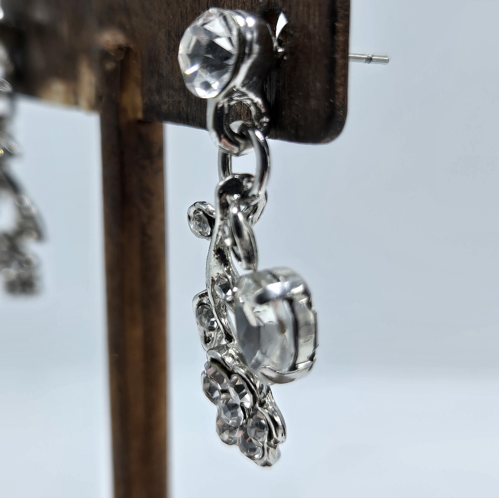 Bridal Clear Rhinestone Necklace & Earrings Set Pierced Silver Tone Jewelry - Picture 5 of 9